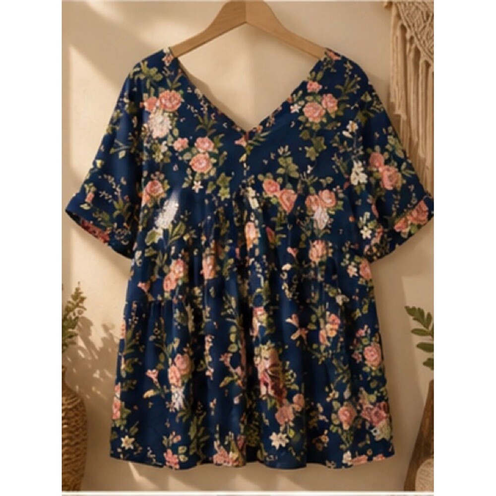 Magnolia Boutique Floral Print V-Neck Tiered Baby‎ Doll Top Size Medium